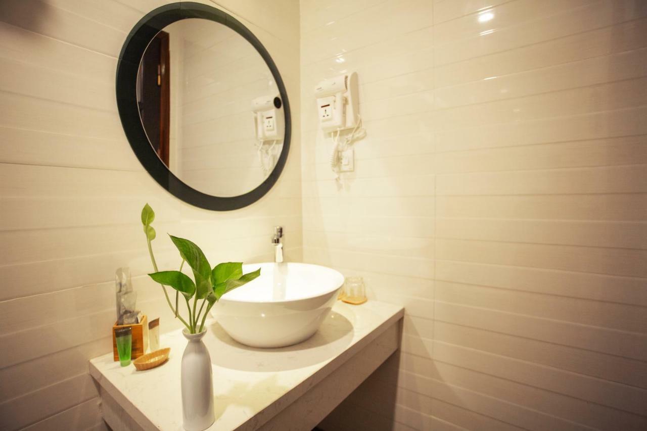 Adeline Hotel Hanoi Exteriör bild